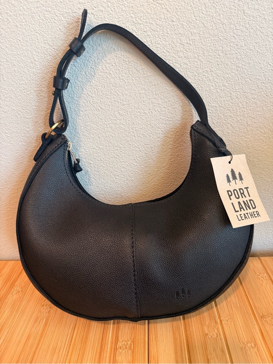 Portland Leather Handbags - Portland Leather (PLG) Nora Shoulder Bag Classic Pebbled Black